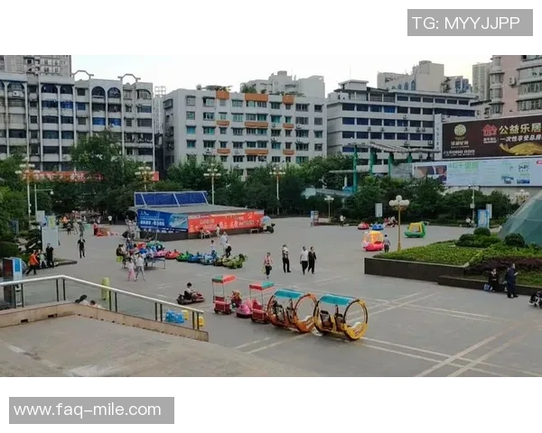 新华路足球场周边运动设施探秘与社区活动全景展示